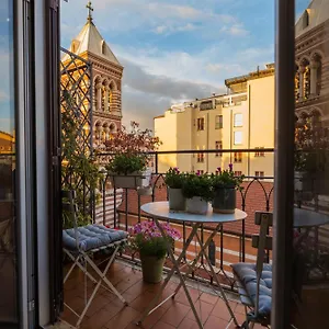 https://appartamento-francesca-rome.it-romehotels.com
